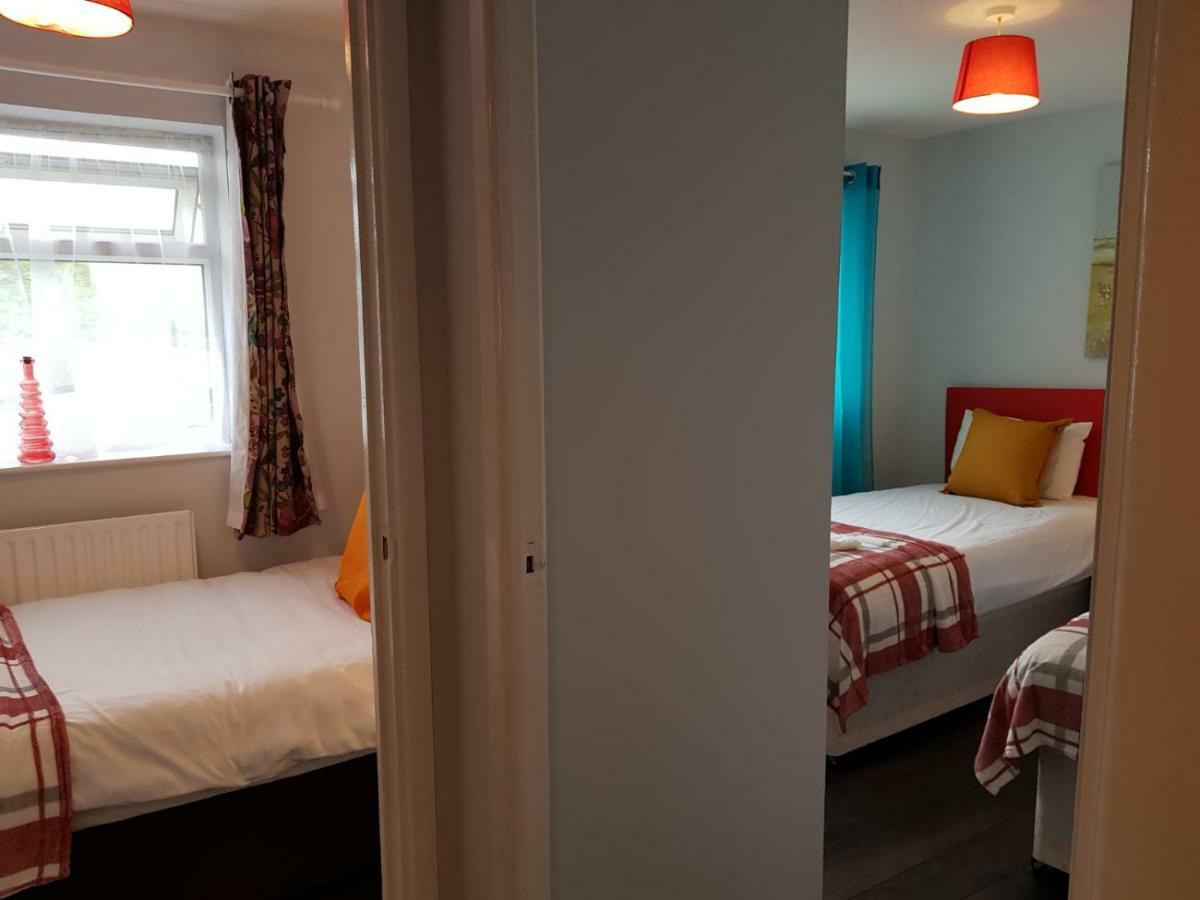 Penllech House - Huku Kwetu Notts - 3 Bedroom Spacious Lovely And Cosy With A Free Parking- Affordable And Suitable To Group Business Travellers Nottingham Extérieur photo