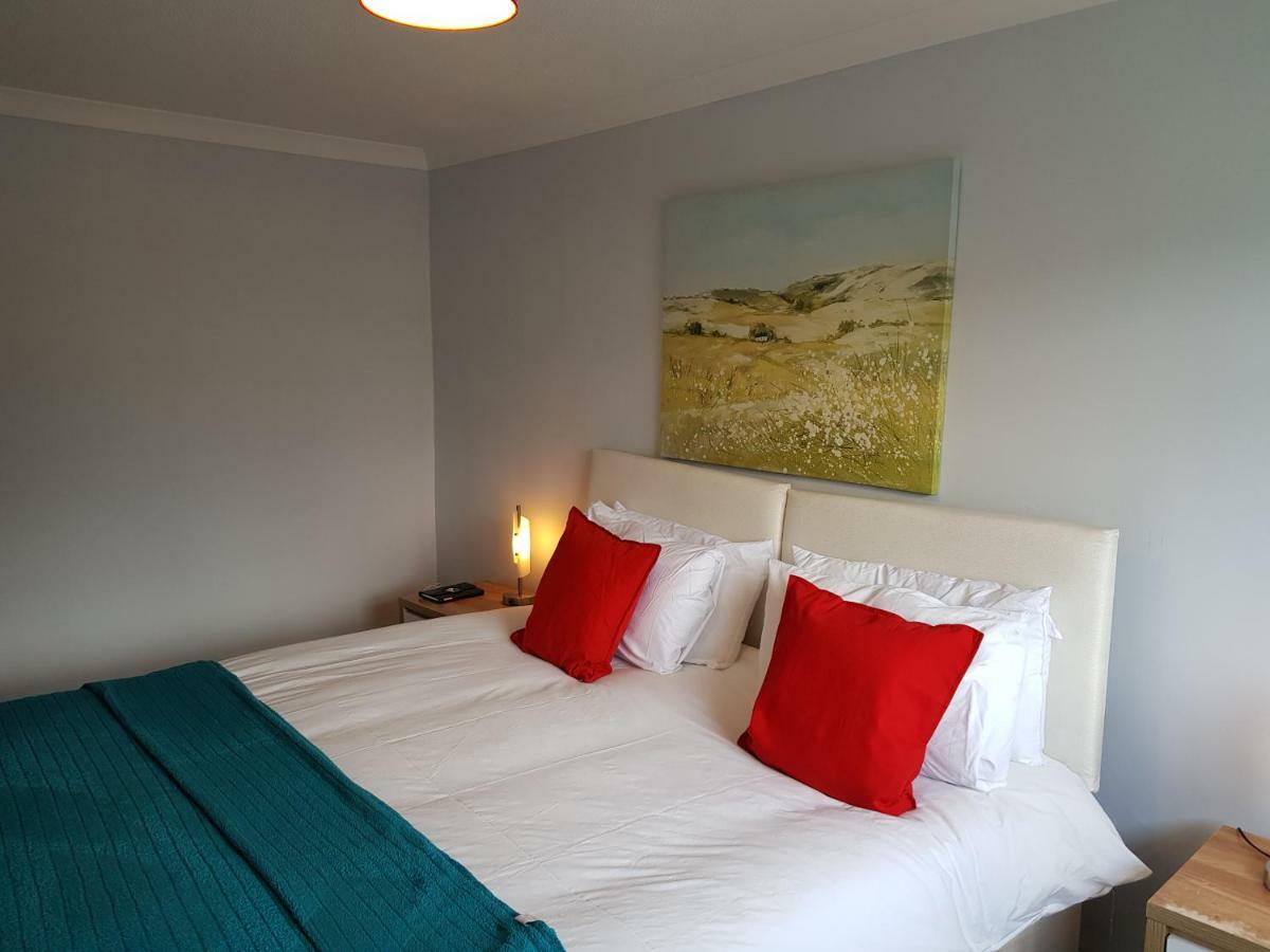 Penllech House - Huku Kwetu Notts - 3 Bedroom Spacious Lovely And Cosy With A Free Parking- Affordable And Suitable To Group Business Travellers Nottingham Extérieur photo